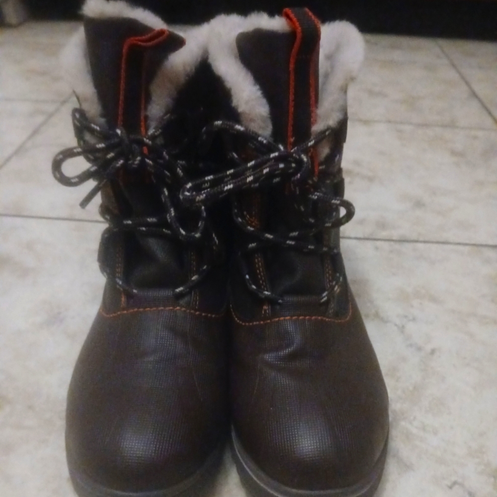 Lace-Up Casual Water-resistant Boots (used)